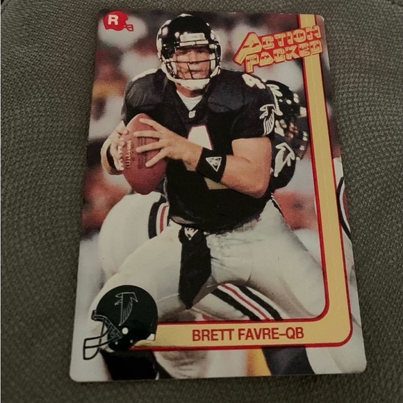 Brett Favre #21 NFL Rookie Card - Picture 2 of 5